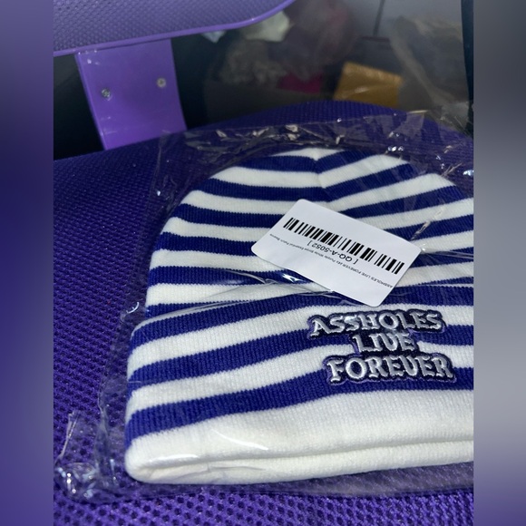 Graphics Bernie’s , (WINNERS CHOICE) one 8$ two 14$ three 18$ four 20$ - Picture 7 of 11